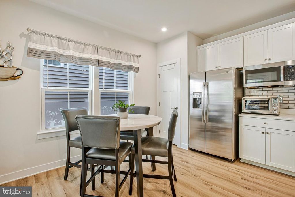 Image 15 of property listing at 1536 CATBRIAR WAY, Odenton, MD 21113