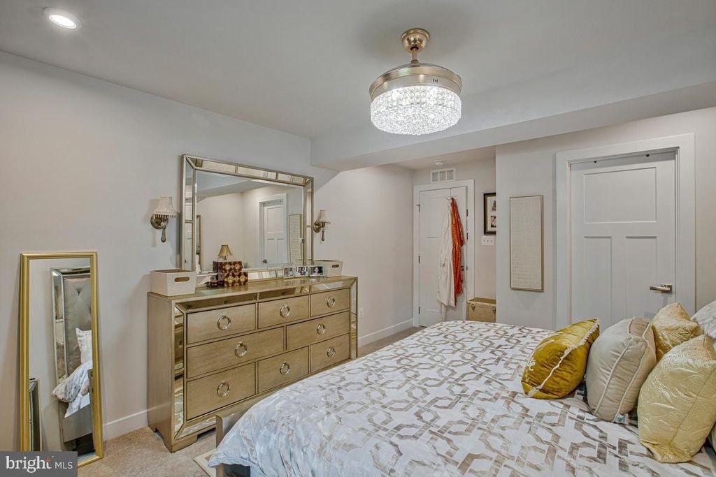 Image 20 of property listing at 1536 CATBRIAR WAY, Odenton, MD 21113