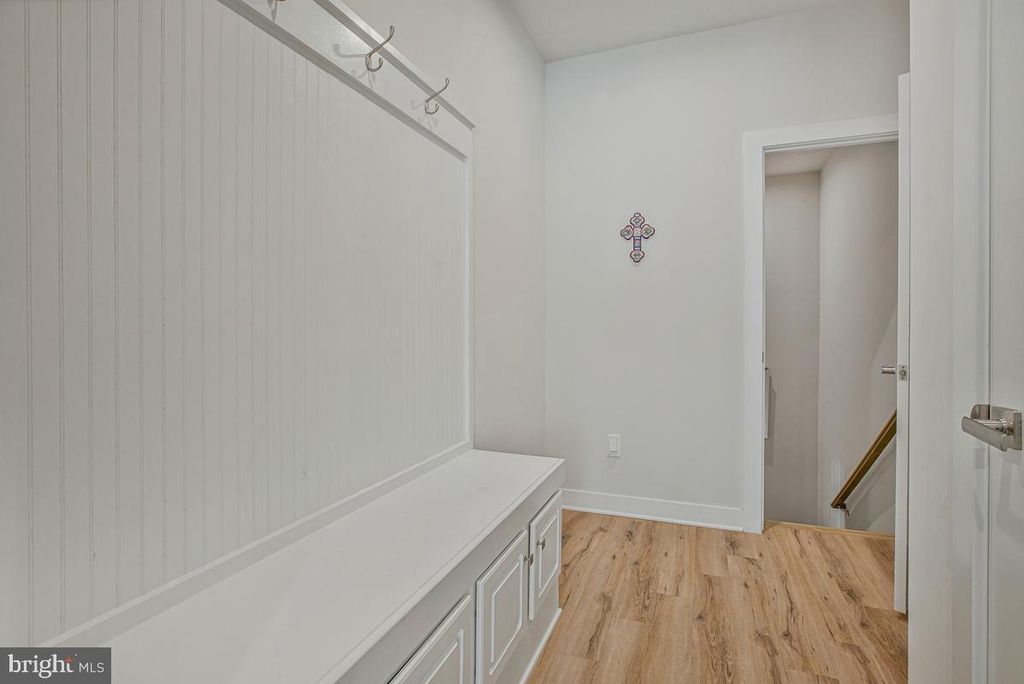 Image 22 of property listing at 1536 CATBRIAR WAY, Odenton, MD 21113