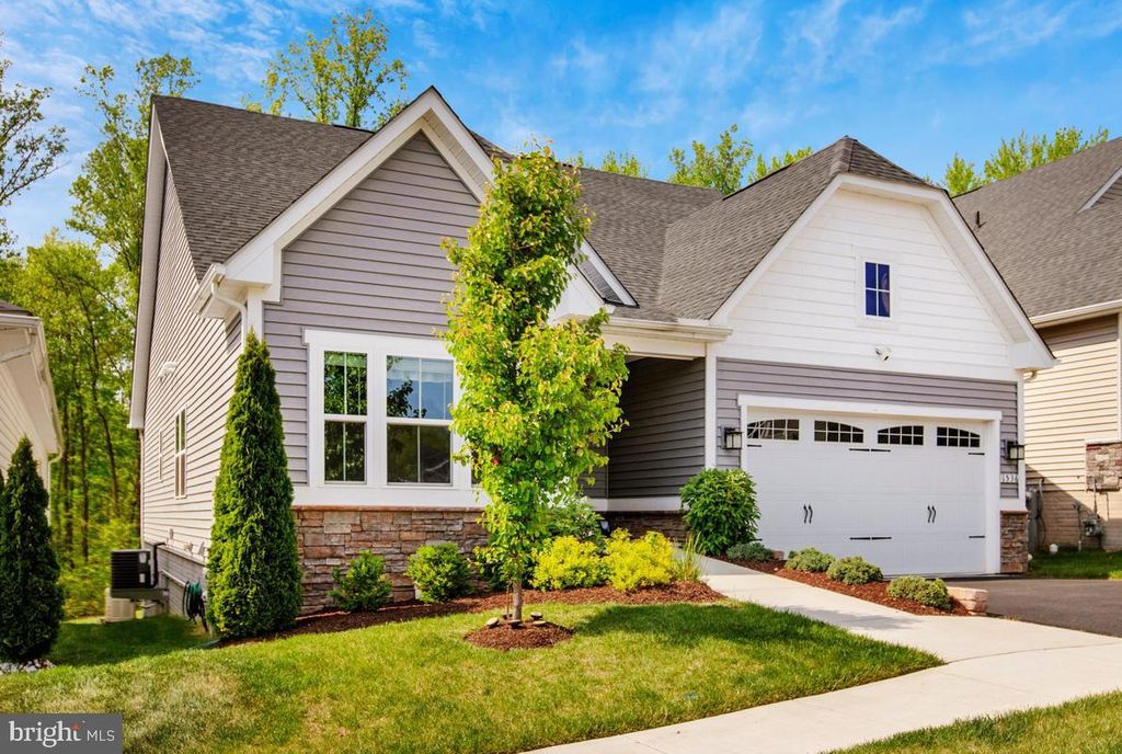 Image 3 of property listing at 1536 CATBRIAR WAY, Odenton, MD 21113