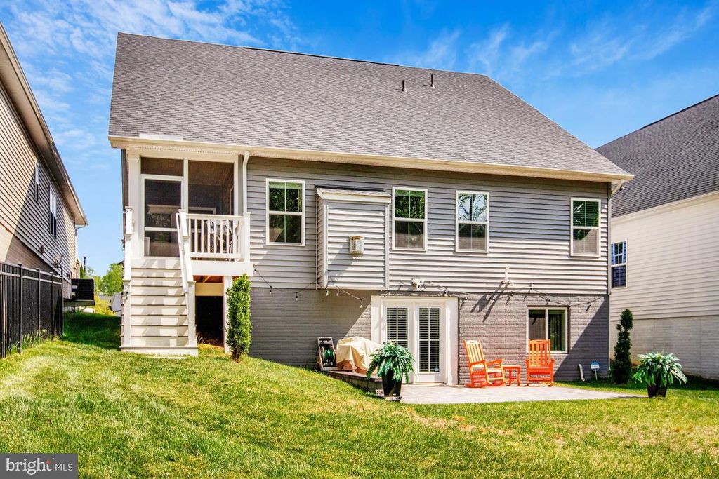 Image 37 of property listing at 1536 CATBRIAR WAY, Odenton, MD 21113