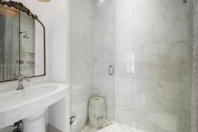 2901 S Bayshore Drive 1B, Miami, FL 33133