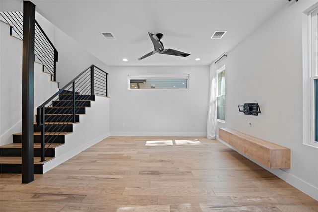 2211 Santa Rosa ST, Austin, TX 78702