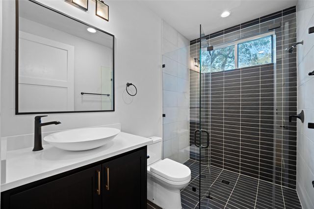 2211 Santa Rosa ST, Austin, TX 78702