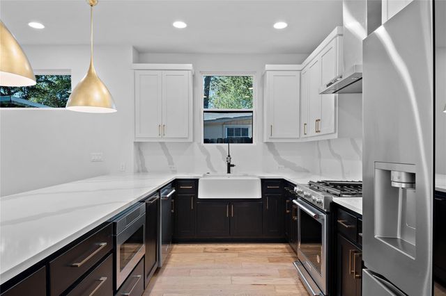 2211 Santa Rosa ST, Austin, TX 78702