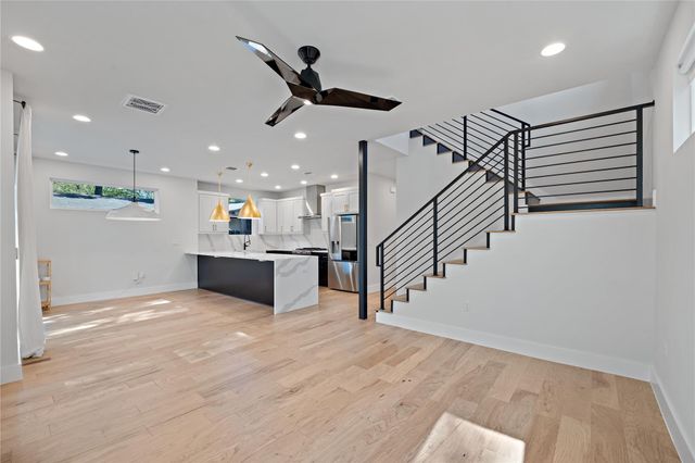 2211 Santa Rosa ST, Austin, TX 78702