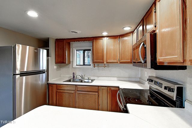 137 Valley Street, Gray, TN 37615