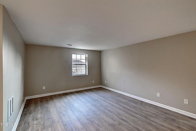 137 Valley Street, Gray, TN 37615