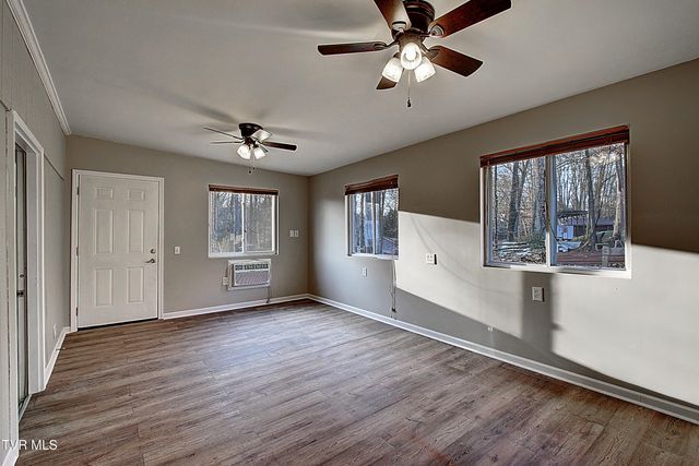 137 Valley Street, Gray, TN 37615