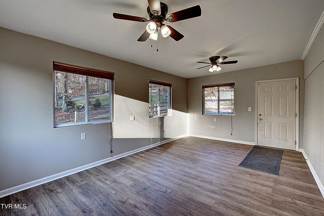 137 Valley Street, Gray, TN 37615