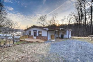 137 Valley Street, Gray, TN 37615