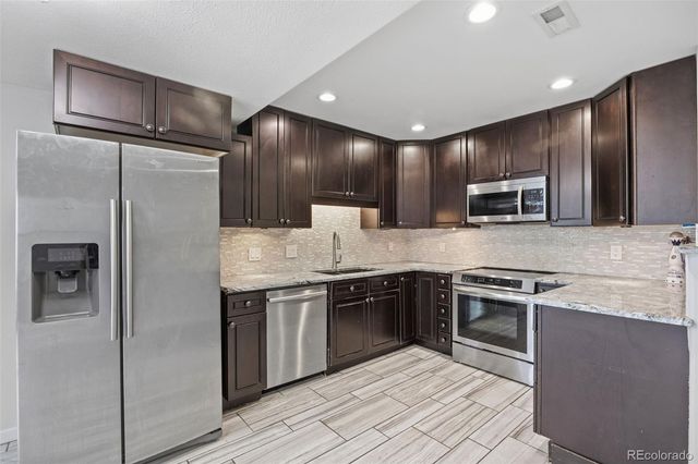 6457 S Havana Street B, Englewood, CO 80111