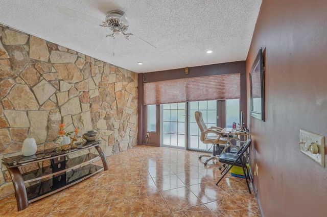 7512 Ace Road N, Lake Worth, FL 33467