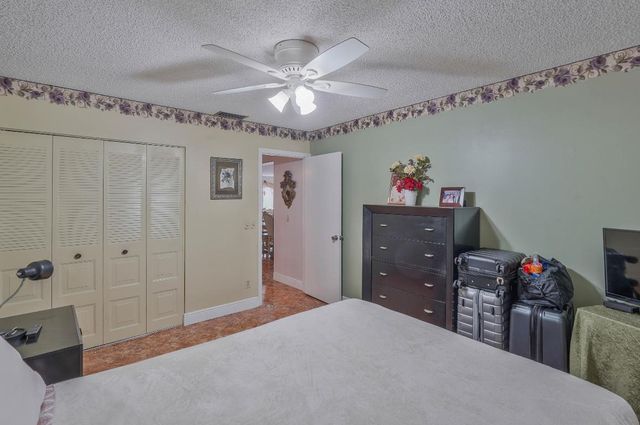 7512 Ace Road N, Lake Worth, FL 33467