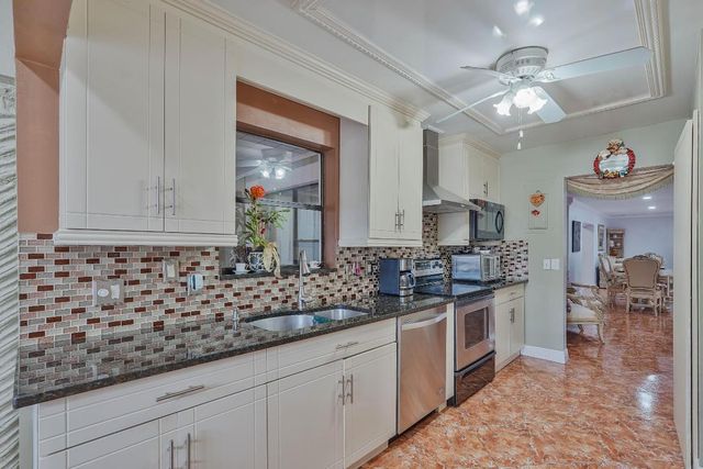 7512 Ace Road N, Lake Worth, FL 33467