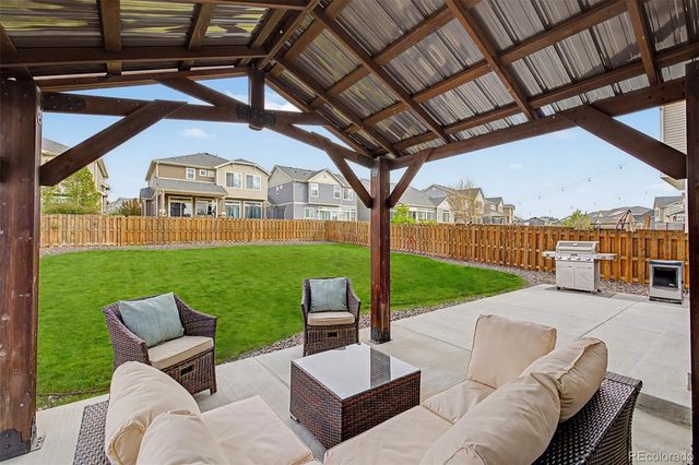36 S Newcastle Way, Aurora, CO 80018