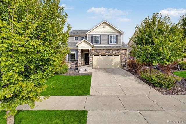 36 S Newcastle Way, Aurora, CO 80018