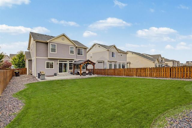 36 S Newcastle Way, Aurora, CO 80018