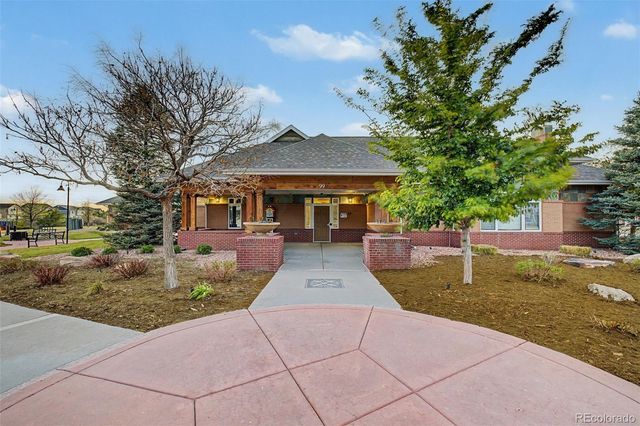 36 S Newcastle Way, Aurora, CO 80018
