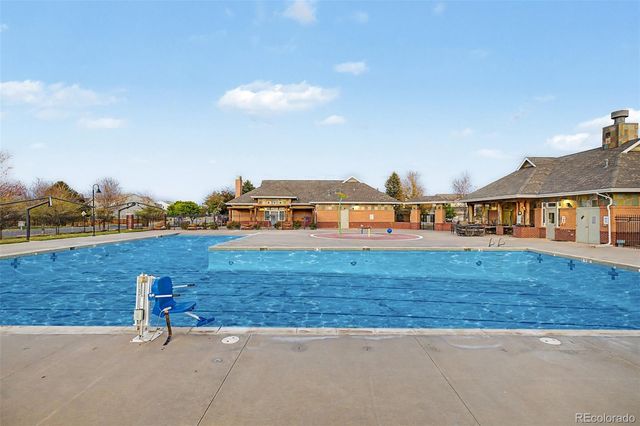 36 S Newcastle Way, Aurora, CO 80018