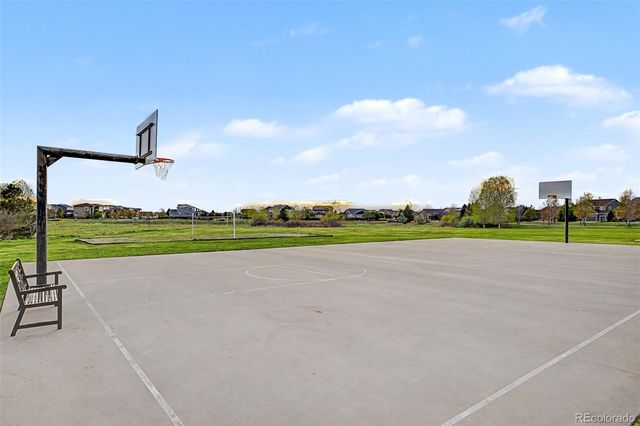 36 S Newcastle Way, Aurora, CO 80018
