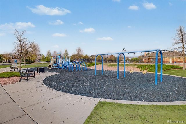 36 S Newcastle Way, Aurora, CO 80018