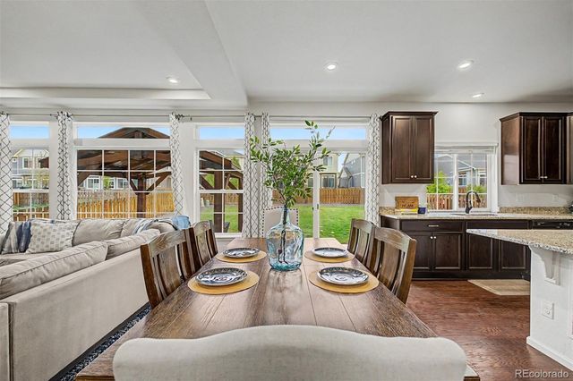 36 S Newcastle Way, Aurora, CO 80018