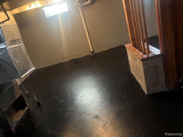 16036 Maddelein Street, Detroit, MI 48205