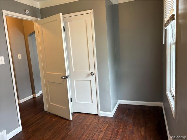 16036 Maddelein Street, Detroit, MI 48205