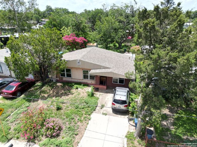 1246 Thompson Pl, San Antonio, TX 78226