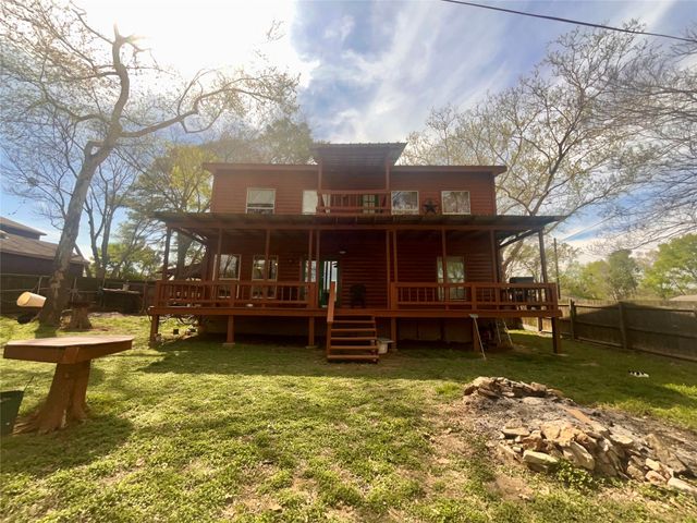 910 Lohaina Court, Tool, TX 75143