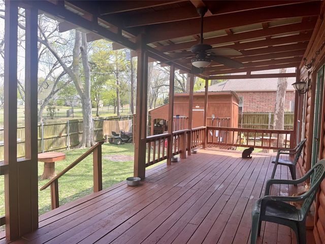 910 Lohaina Court, Tool, TX 75143