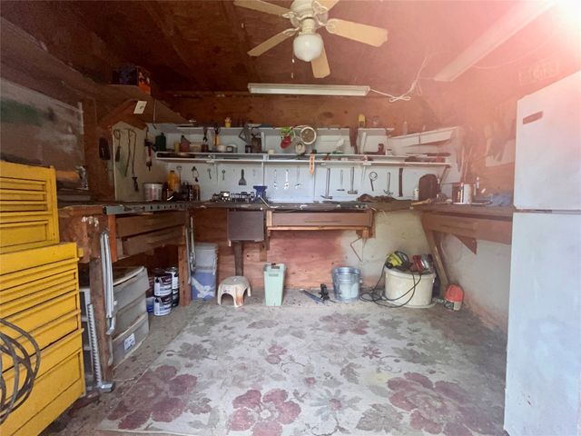 910 Lohaina Court, Tool, TX 75143