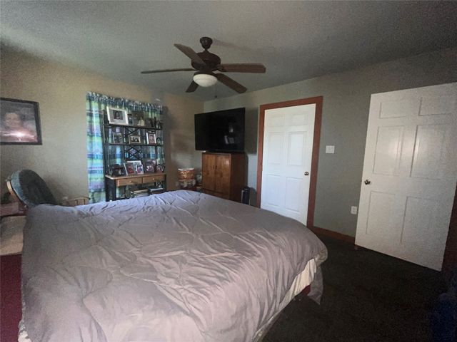 910 Lohaina Court, Tool, TX 75143
