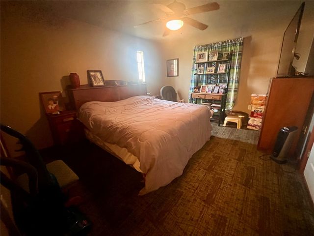 910 Lohaina Court, Tool, TX 75143