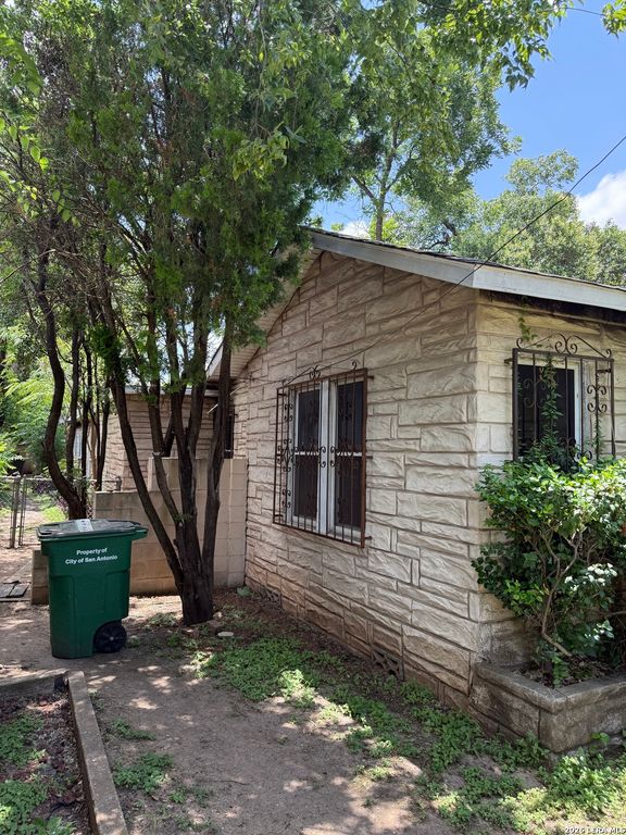 1026 Gibbs, San Antonio, TX 78202