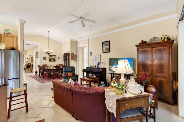 9692 Sandpiper Lane, West Palm Beach, FL 33411