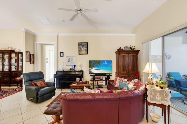 9692 Sandpiper Lane, West Palm Beach, FL 33411