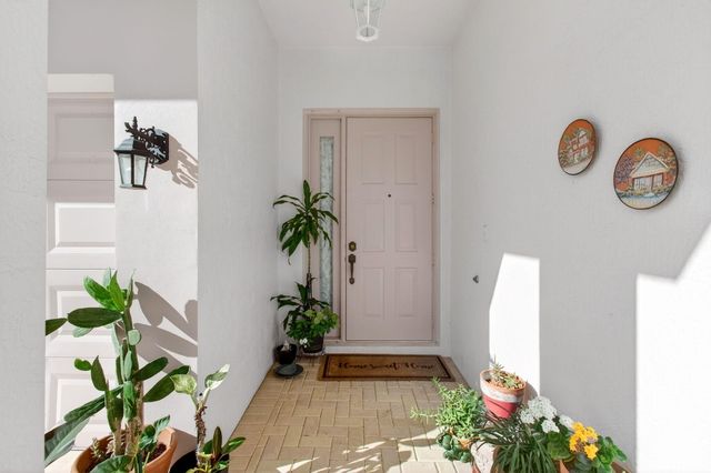 9692 Sandpiper Lane, West Palm Beach, FL 33411