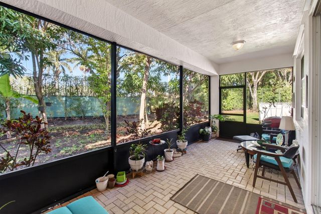 9692 Sandpiper Lane, West Palm Beach, FL 33411