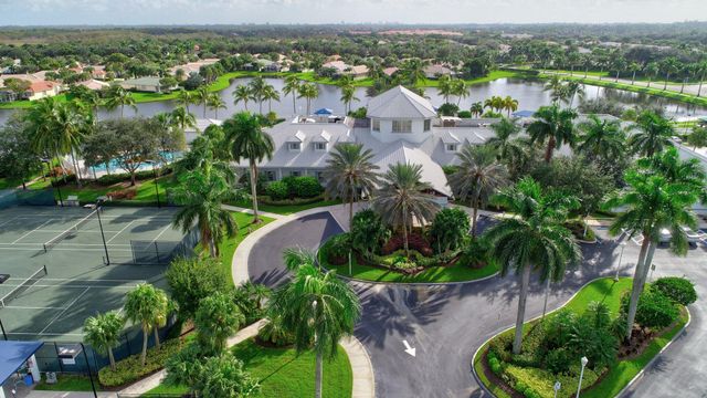 9692 Sandpiper Lane, West Palm Beach, FL 33411