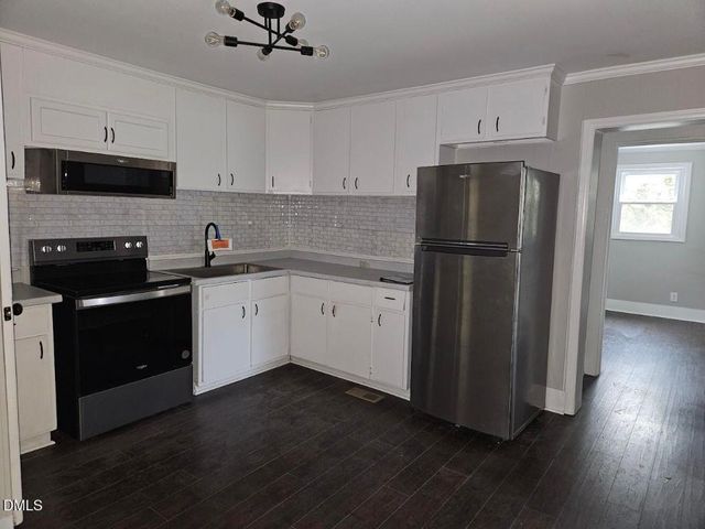 1307 N Hyde Park Avenue, Durham, NC 27701