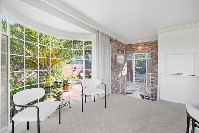 7865 Roseland Drive, La Jolla, CA 92037