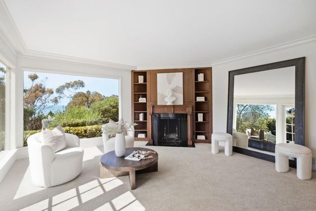 7865 Roseland Drive, La Jolla, CA 92037