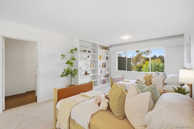 7865 Roseland Drive, La Jolla, CA 92037