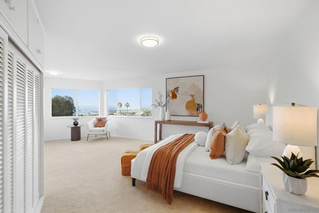 7865 Roseland Drive, La Jolla, CA 92037