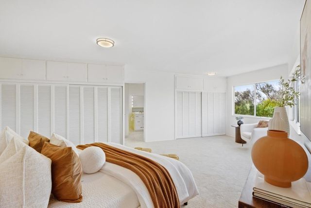7865 Roseland Drive, La Jolla, CA 92037