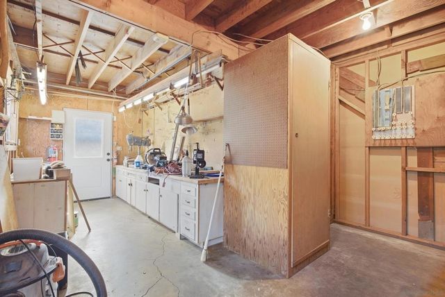 7865 Roseland Drive, La Jolla, CA 92037