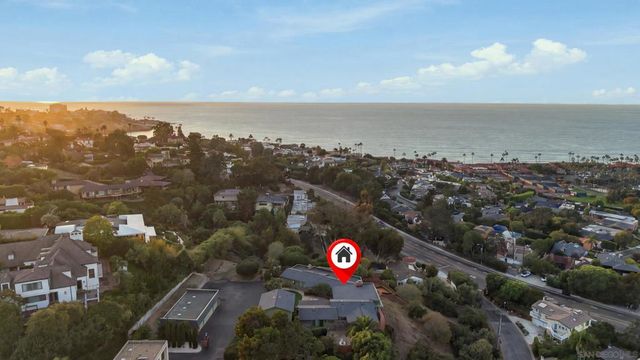 7865 Roseland Drive, La Jolla, CA 92037