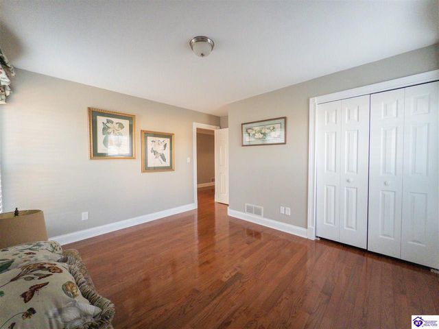 14 Fairway Drive, Elizabethtown, KY 42701